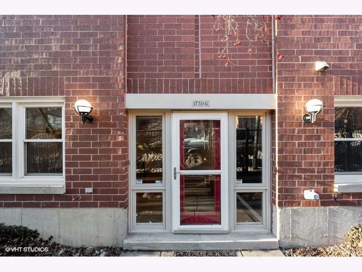 Townhomes Sold Terra Cotta Village Chicago Illinois, 1730 Terra Cotta
