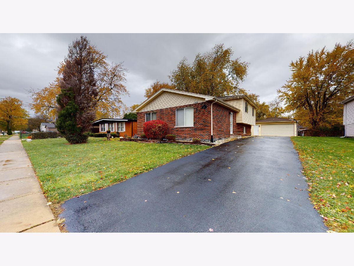 Homes Sold Country Aire Estates Markham Illinois, 3314 Willow