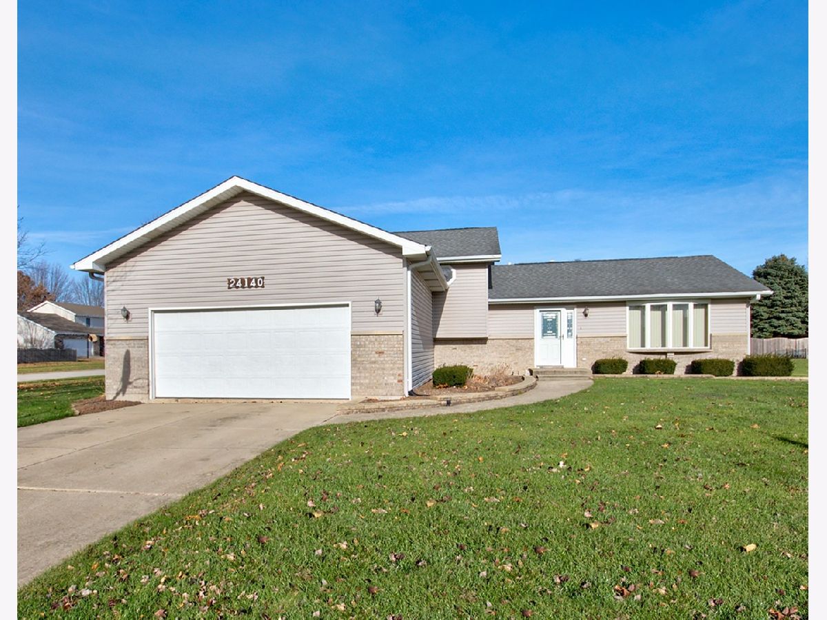 Homes Sold Fairhaven Heights Channahon Illinois, 24140 Hummingbird