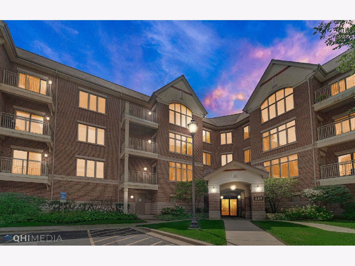 Condominiums Sold Village Green Lincolnshire Illinois, 445 Village Green