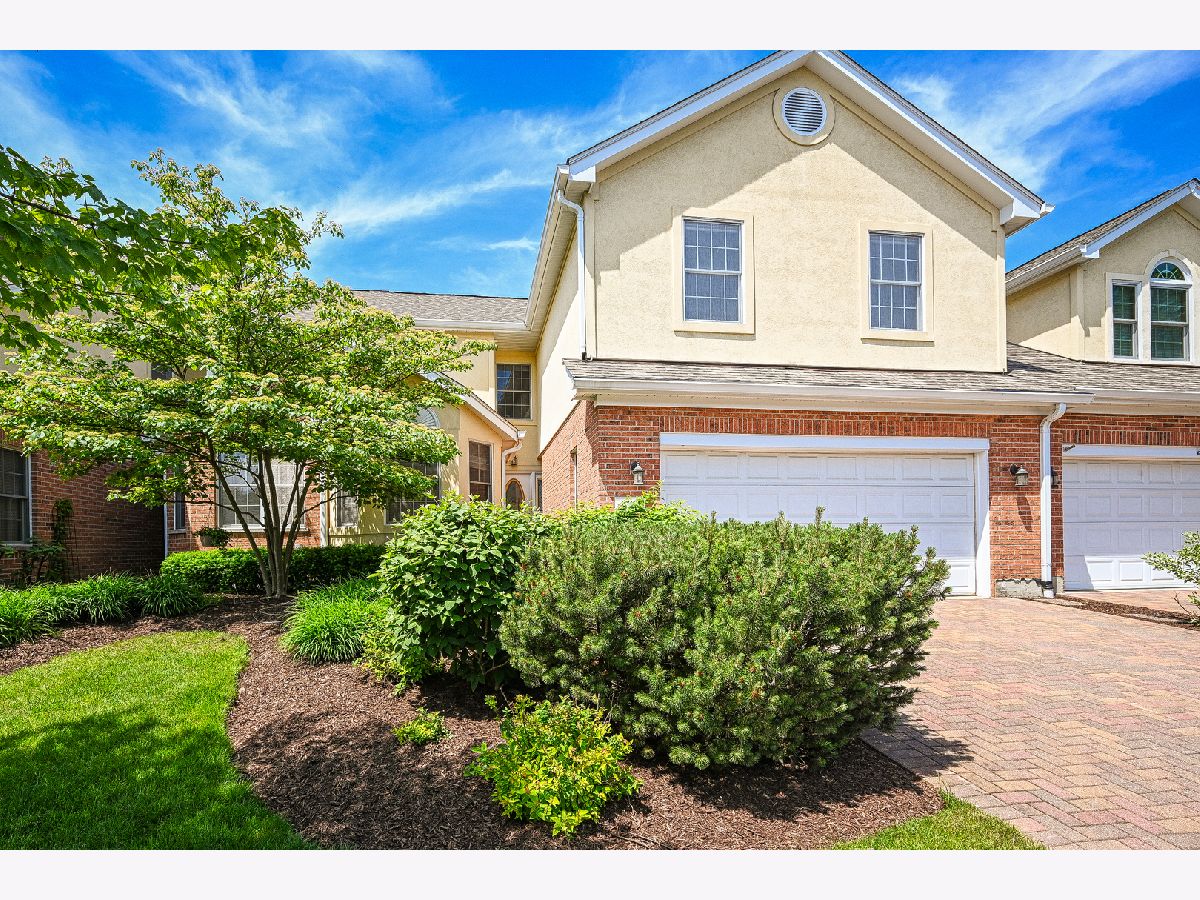 Townhomes & Homes Sold Maryknoll Glen Ellyn Illinois, 887 Chancel