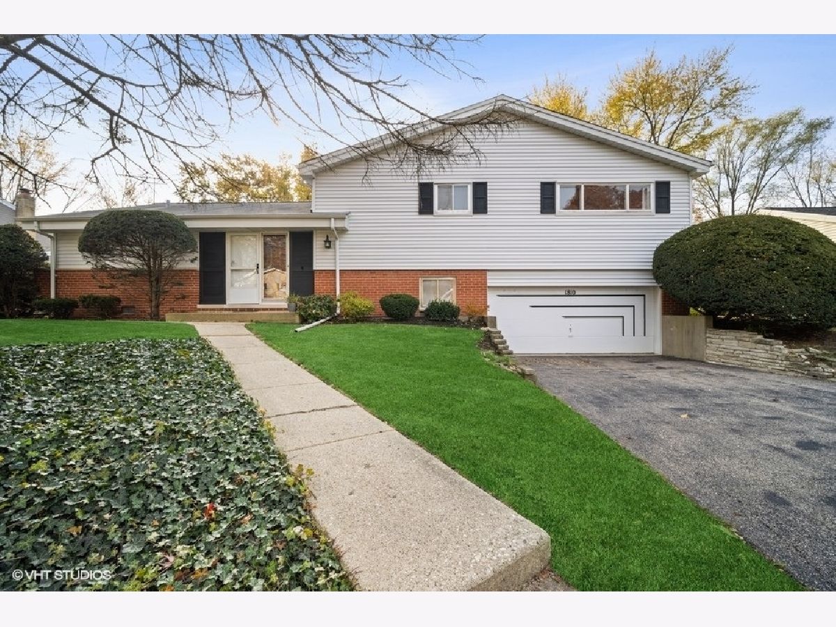 Homes Sold Heathercrest Northbrook Illinois, 1810 Barberry