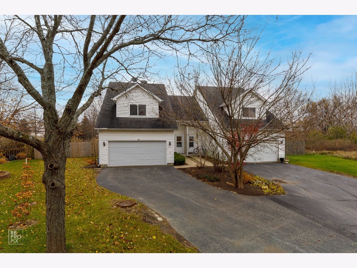 Condos & Townhomes & Homes Sold Fields Of Gurnee Gurnee Illinois, 891 Tralee