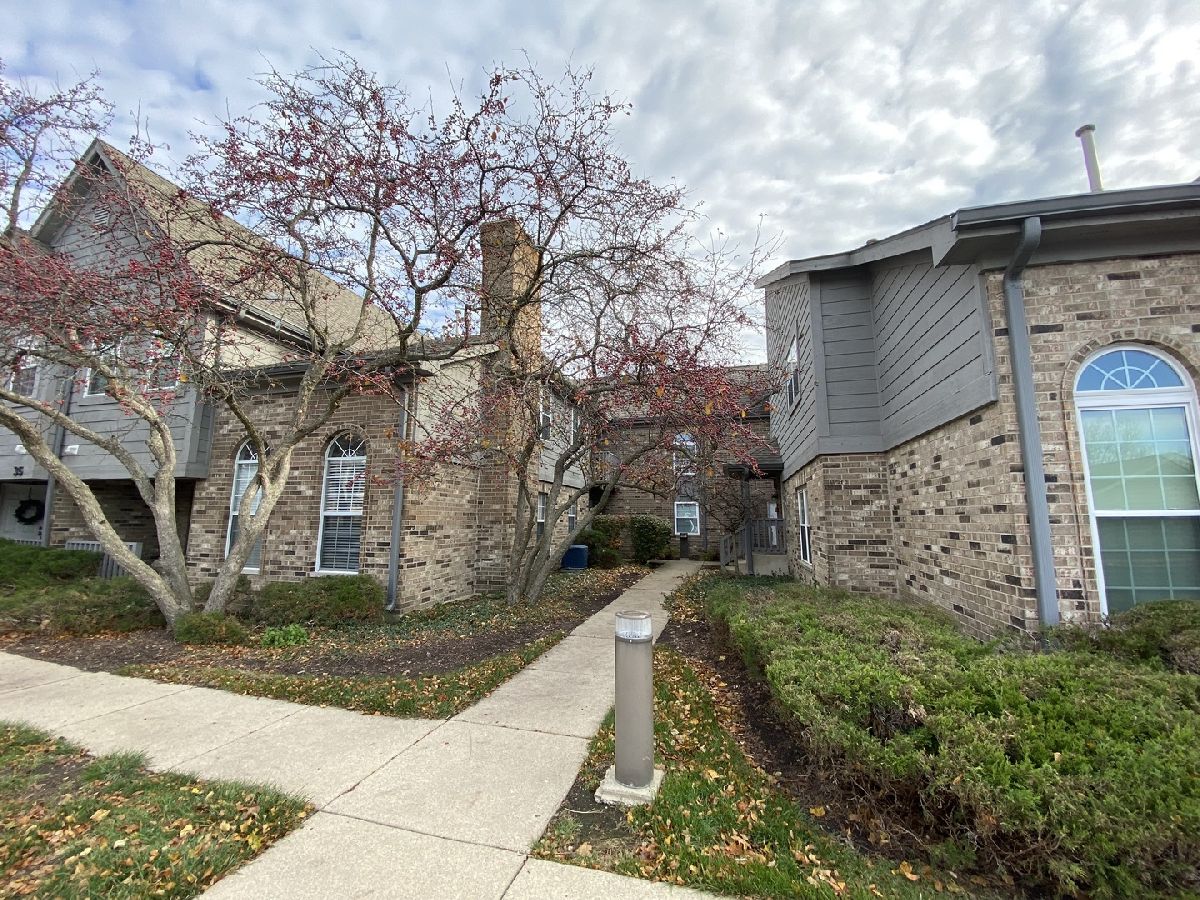 Condos & Townhomes Rented Foxcroft Condos Naperville Illinois, 35 Foxcroft