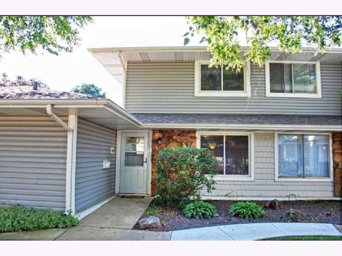 Townhomes & Condos Rented Fremont Junction Hanover Park Illinois, 1467 Fremont