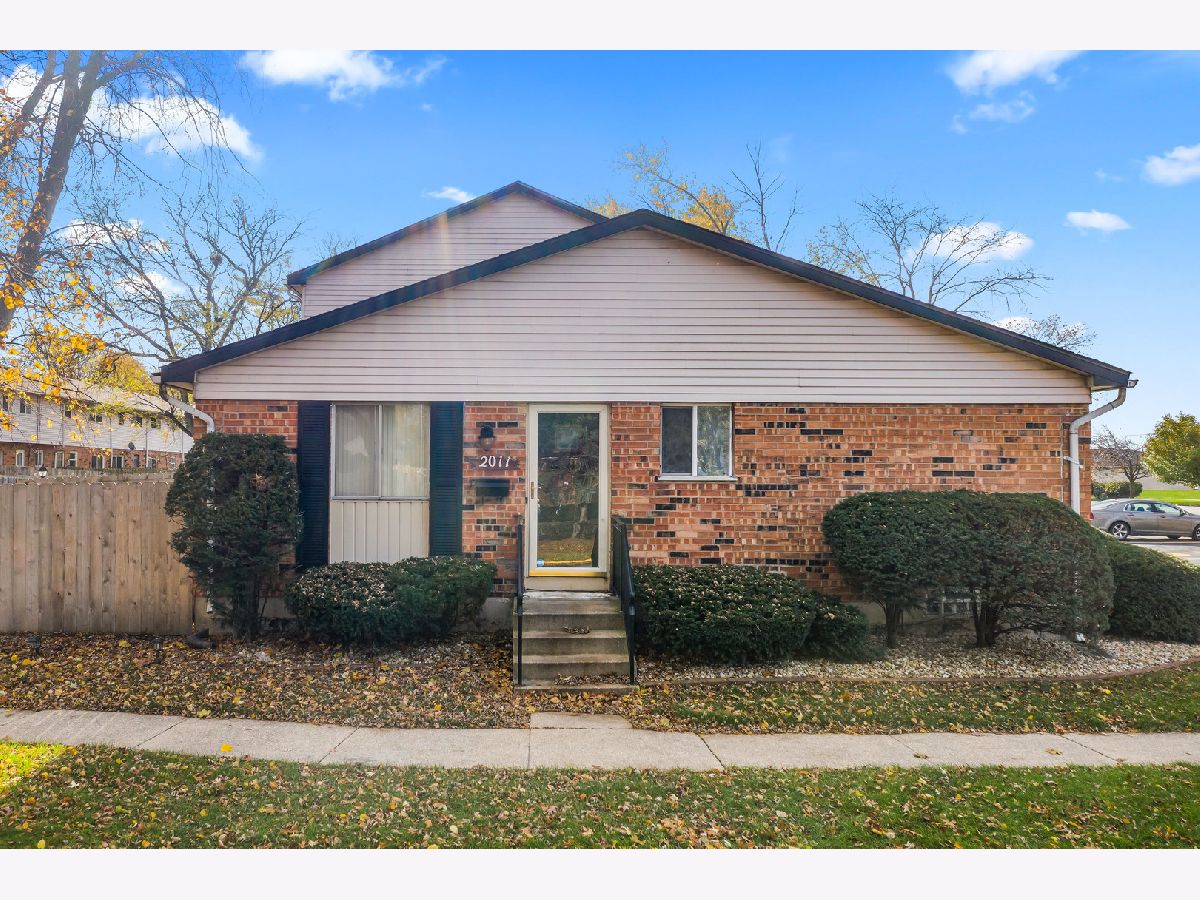 Townhomes Sold Lioncrest Richton Park Illinois, 2011 Lioncrest