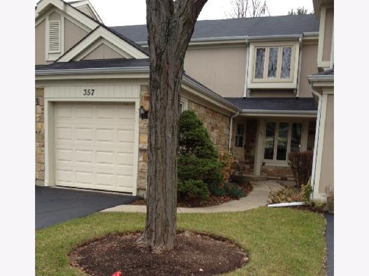 Townhomes Rented Park East Deerfield Illinois, 357 Kildeer
