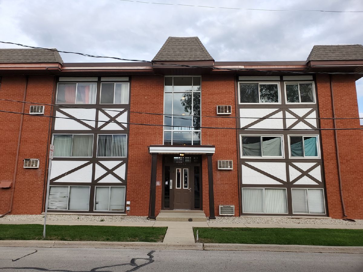  Rented Rosemont Illinois, 9508 Glenlake