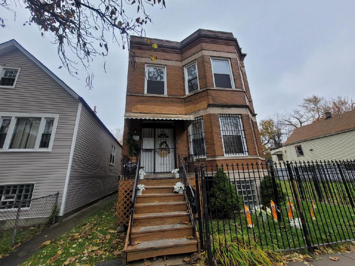 Homes & Condos & Townhomes Rented Back Of The Yards Chicago Illinois, 5131 May