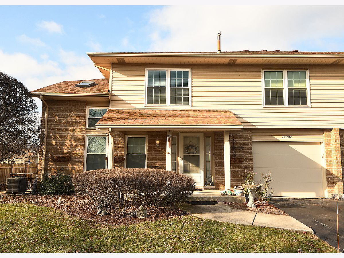 Townhomes & Condos & Homes Sold Greens Of Midlothian Midlothian Illinois, 14707 Le Claire