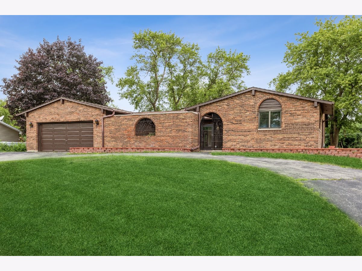 Homes Sold Valentine Manor Lake Zurich Illinois, 24262 Rose