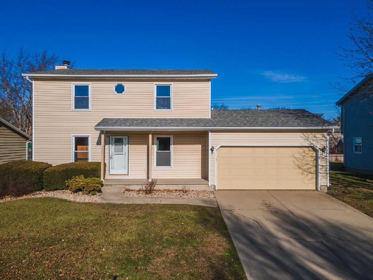 Homes & Condos & Townhomes Sold Park Place Normal Illinois, 1608 Fairfield