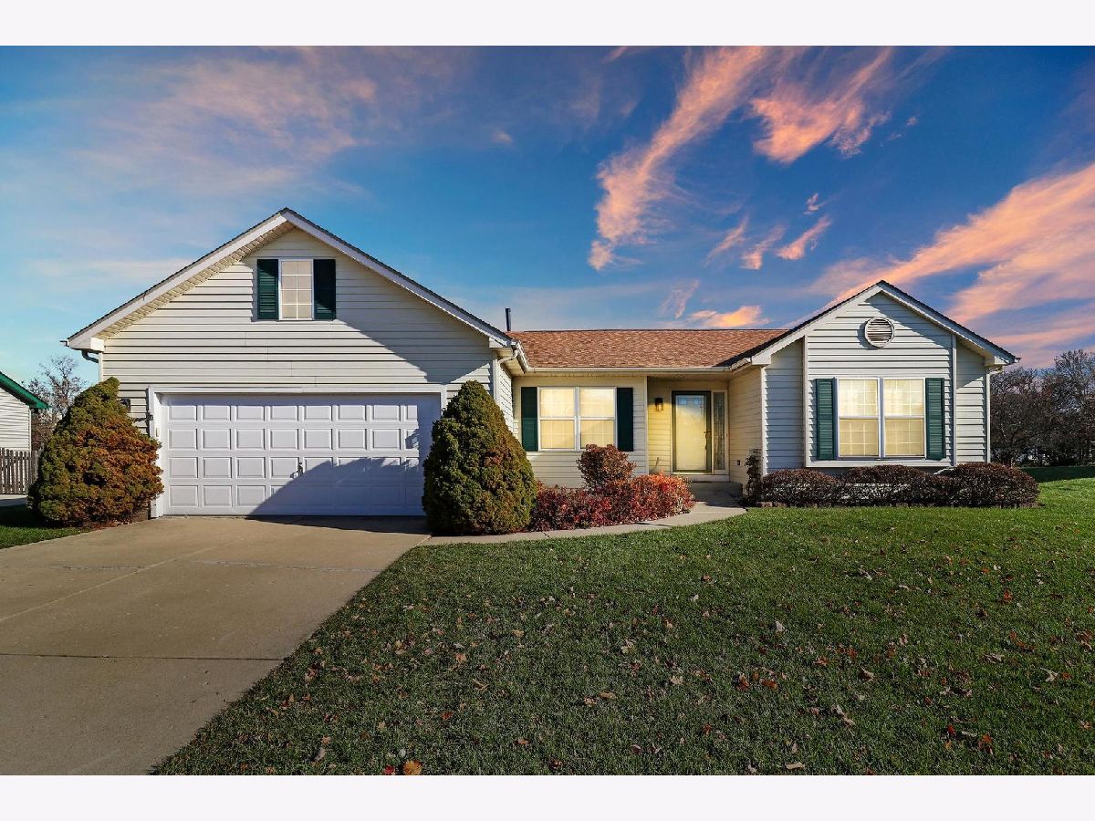 Homes Sold Hillside Mchenry Illinois, 942 Donnelly