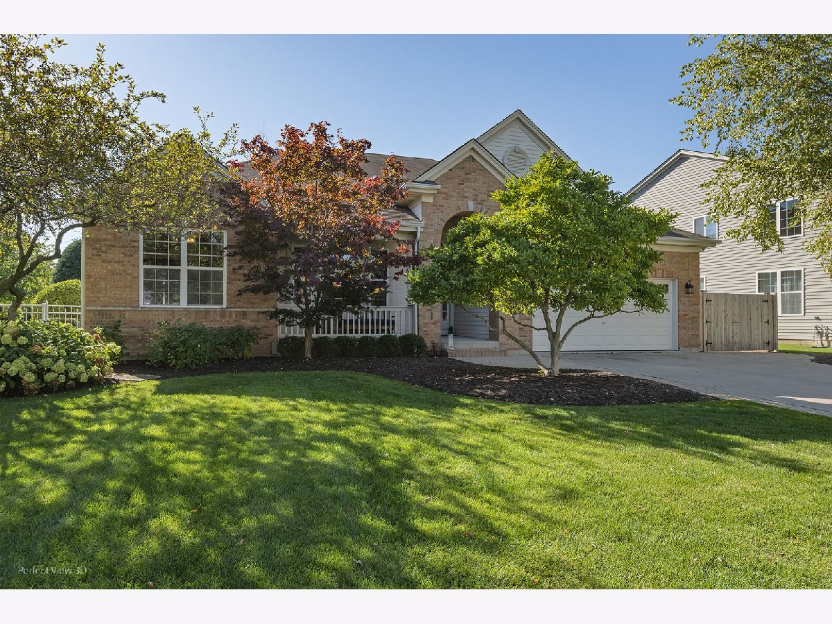 Homes Sold Stoneridge Grayslake Illinois, 34376 Bobolink