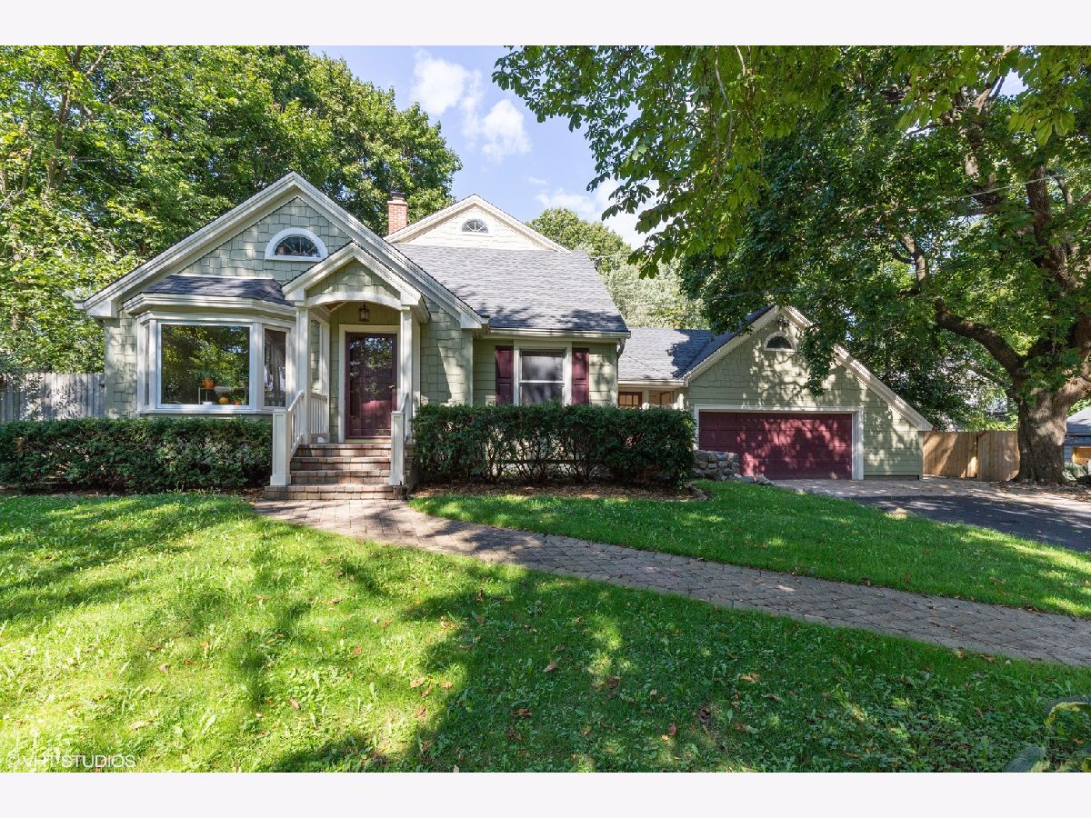Homes Sold Brookhill Park Libertyville Illinois, 114 Brookhill
