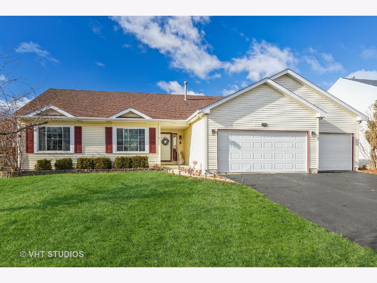 Homes Sold Pheasant Chase Bolingbrook Illinois, 375 Cardinal