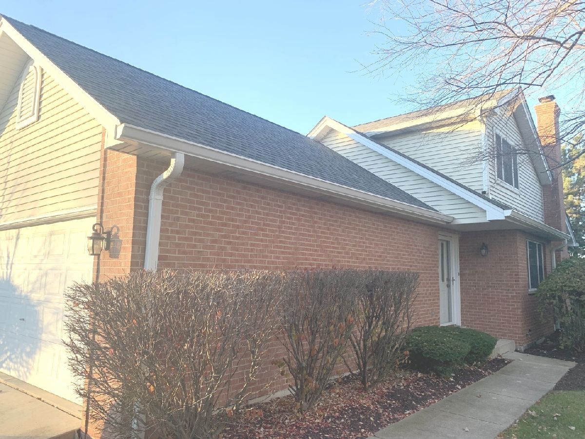 Townhomes Rented Water Tower Reserve Woodridge Illinois, 2006 Clover