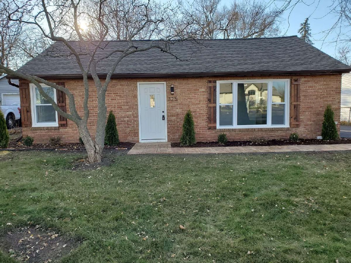 Homes Sold Lake Zurich Highlands Lake Zurich Illinois, 325 Old Rand