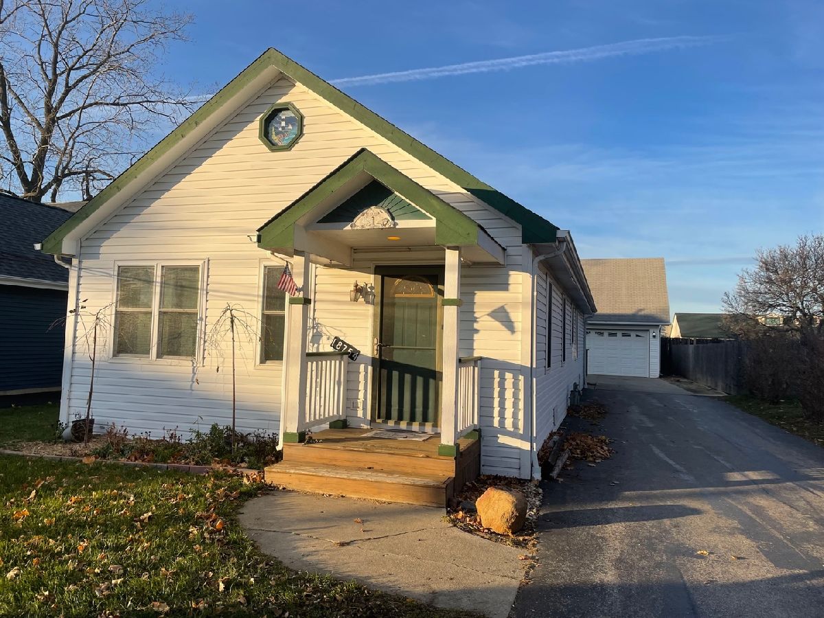 Homes Sold Druce Lake Lake Villa Illinois, 18754 Cottage