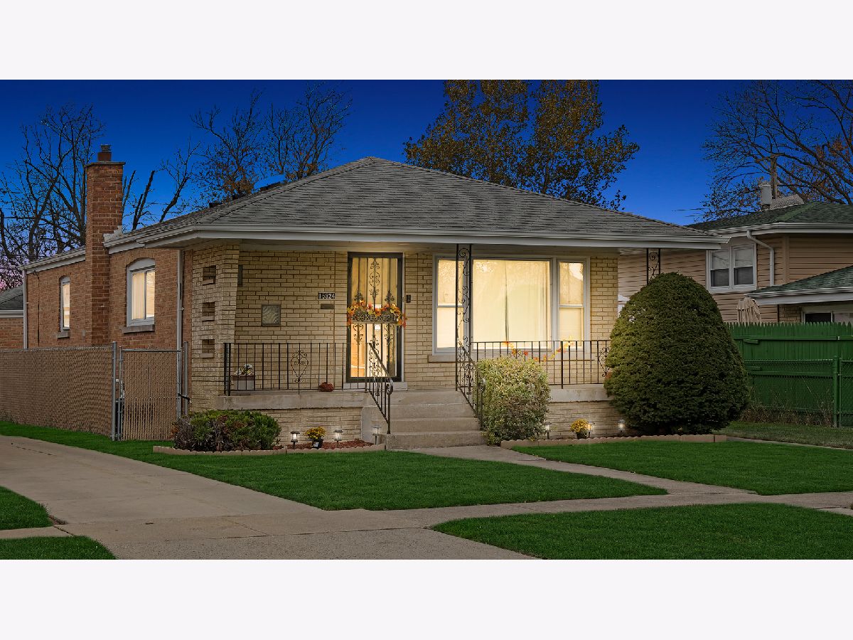 Homes Sold Calumet Center Gardens Dolton Illinois, 15324 Oak