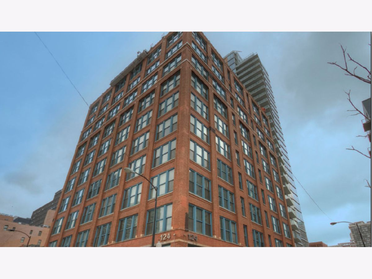 Condominiums Rented Folio Square Chicago Illinois, 124 Polk