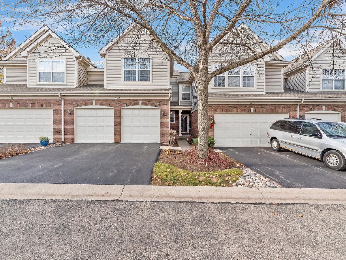 Townhomes Sold Mckenzie Station Lisle Illinois, 4740 Lacey