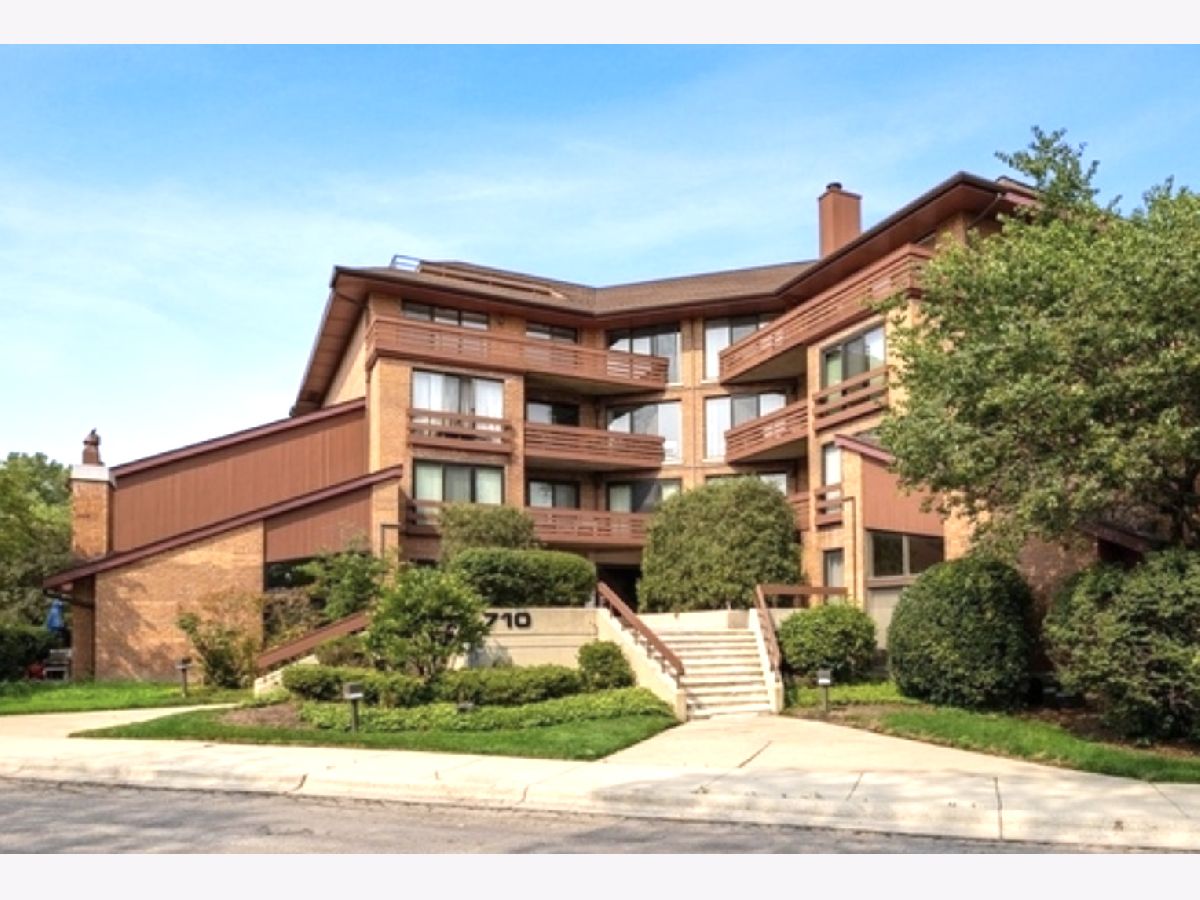 Condos & Townhomes Sold Orchard Glen Glenview Illinois, 710 Waukegan