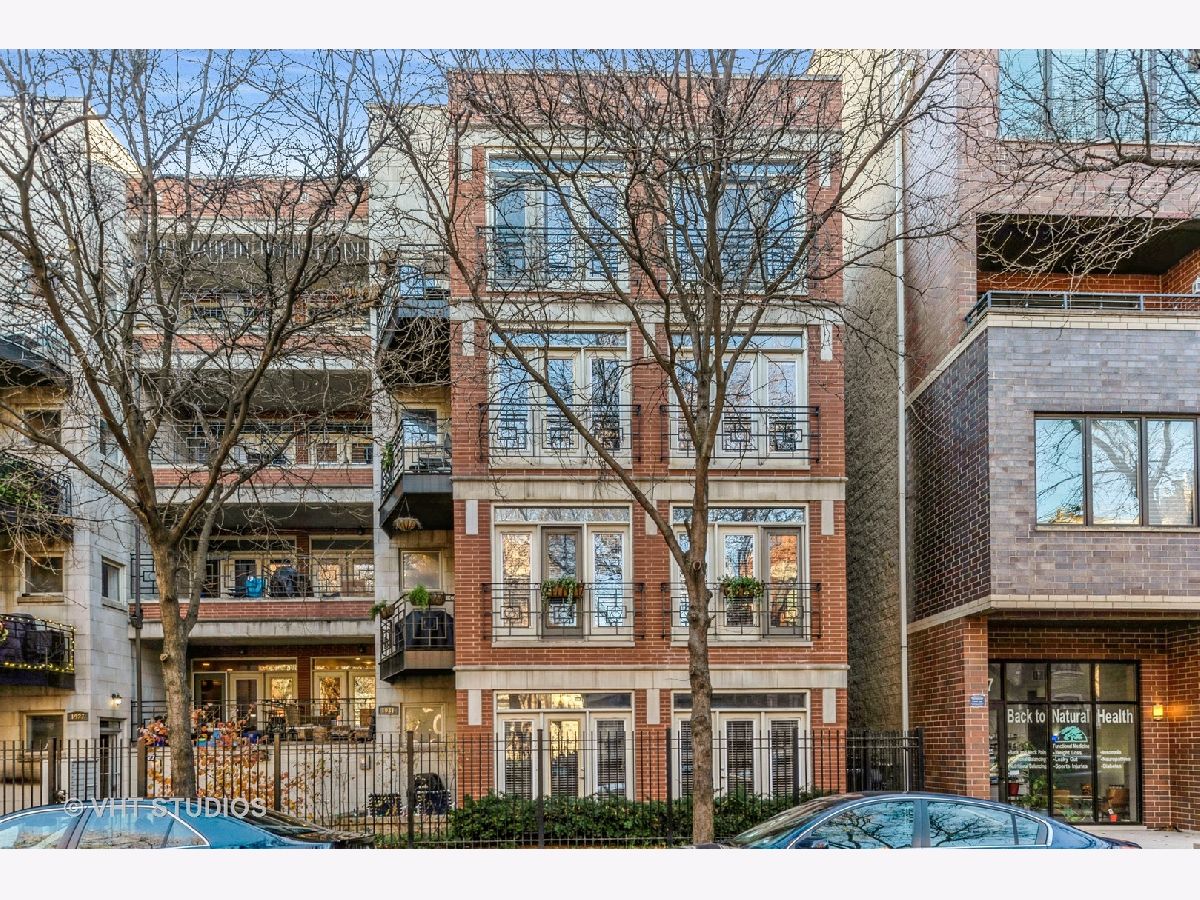 Condominiums & Homes Sold Lakeview Commons Chicago Illinois, 1931 Diversey