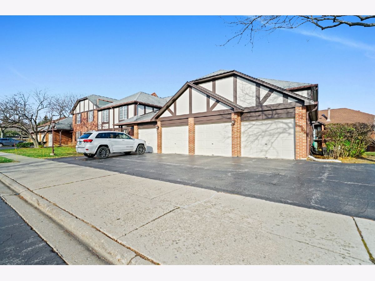 232 Stanhope Drive, Willowbrook, Illinois 60527 MLS 11280950