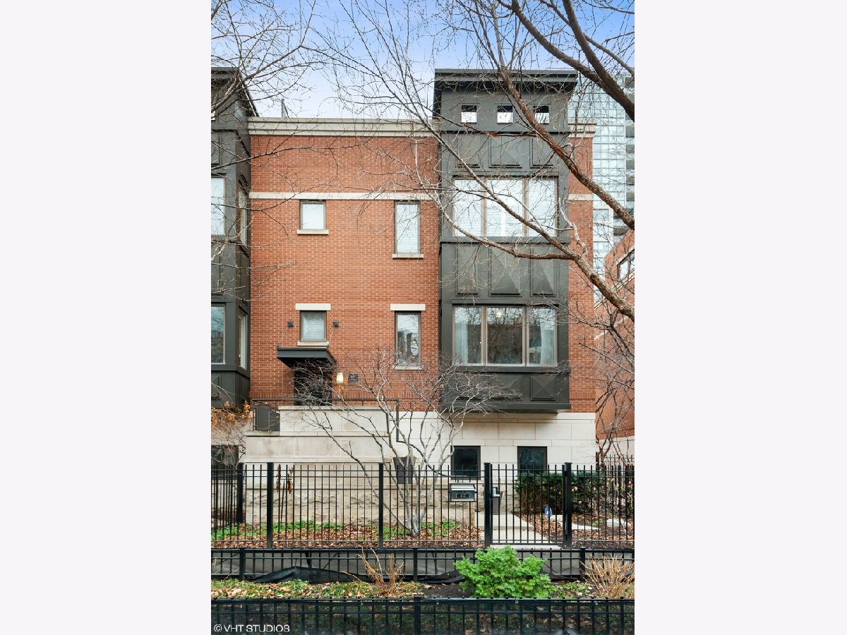 Townhomes & Homes Sold City Club Chicago Illinois, 462 Superior