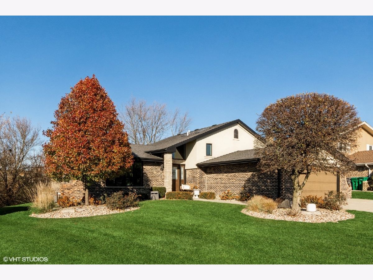 Homes Sold Teebrook Orland Park Illinois, 8448 Camelia