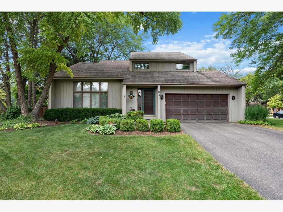 Homes Sold Yorkshire Manor Naperville Illinois, 1041 Buckingham