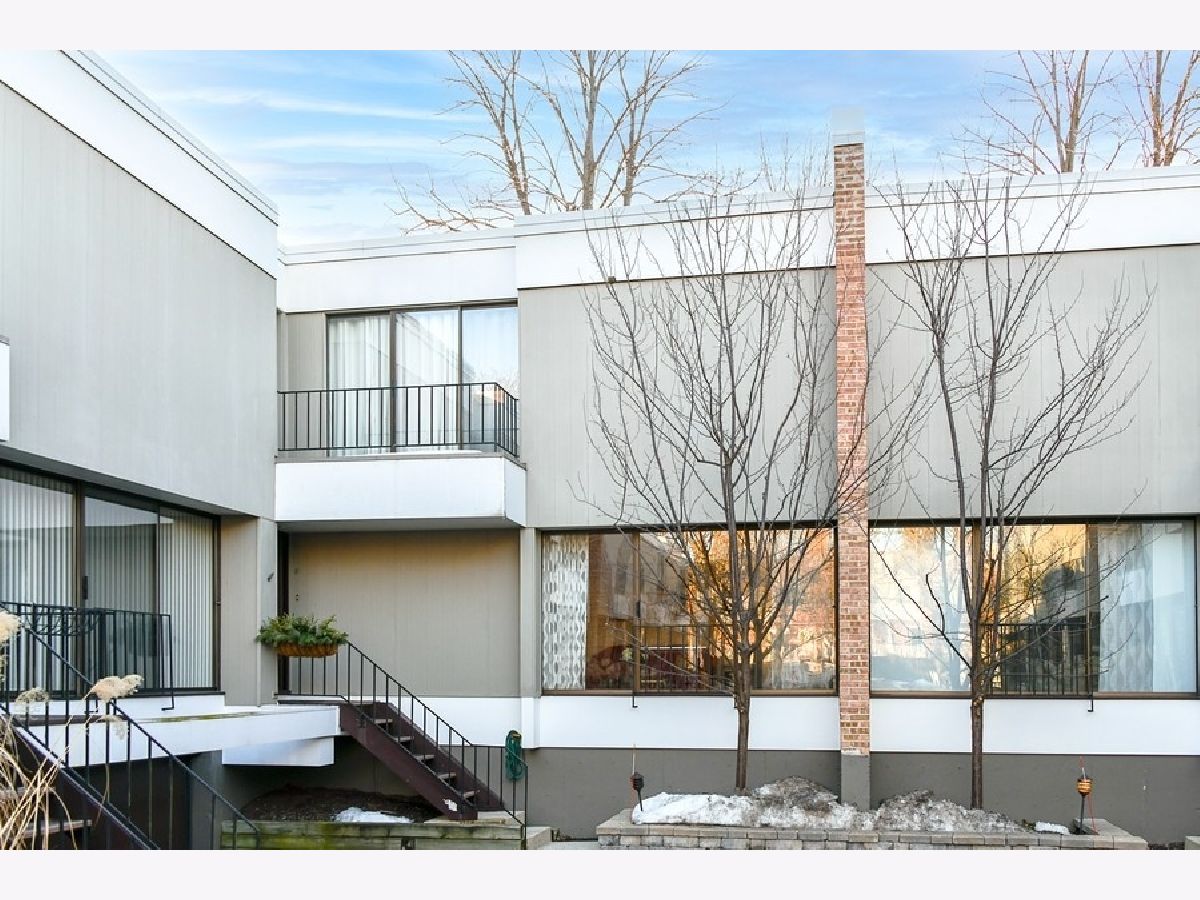 Condos & Townhomes Sold Depot Square Glenview Illinois, 1100 Pine