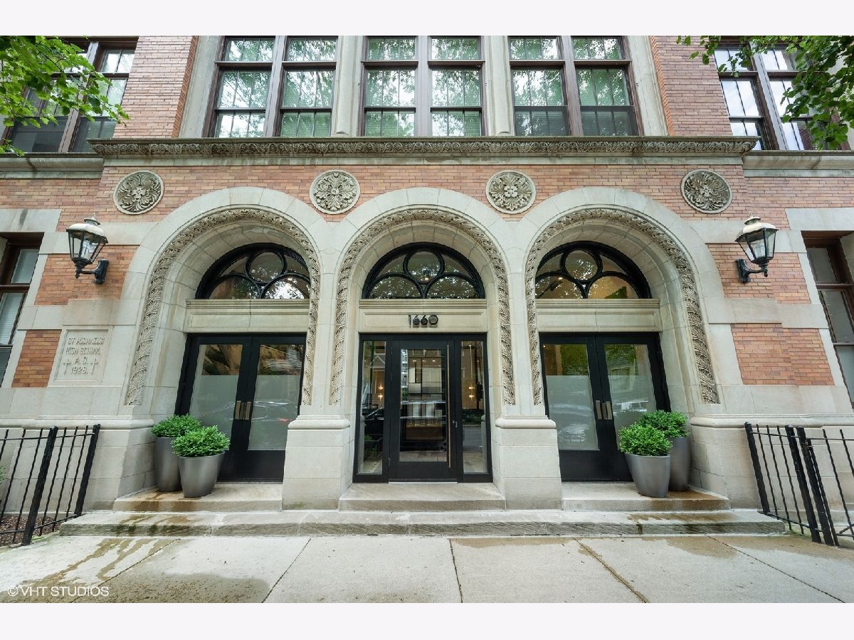 Condos & Townhomes Rented St. Michael's Lofts Chicago Illinois, 1660 Hudson