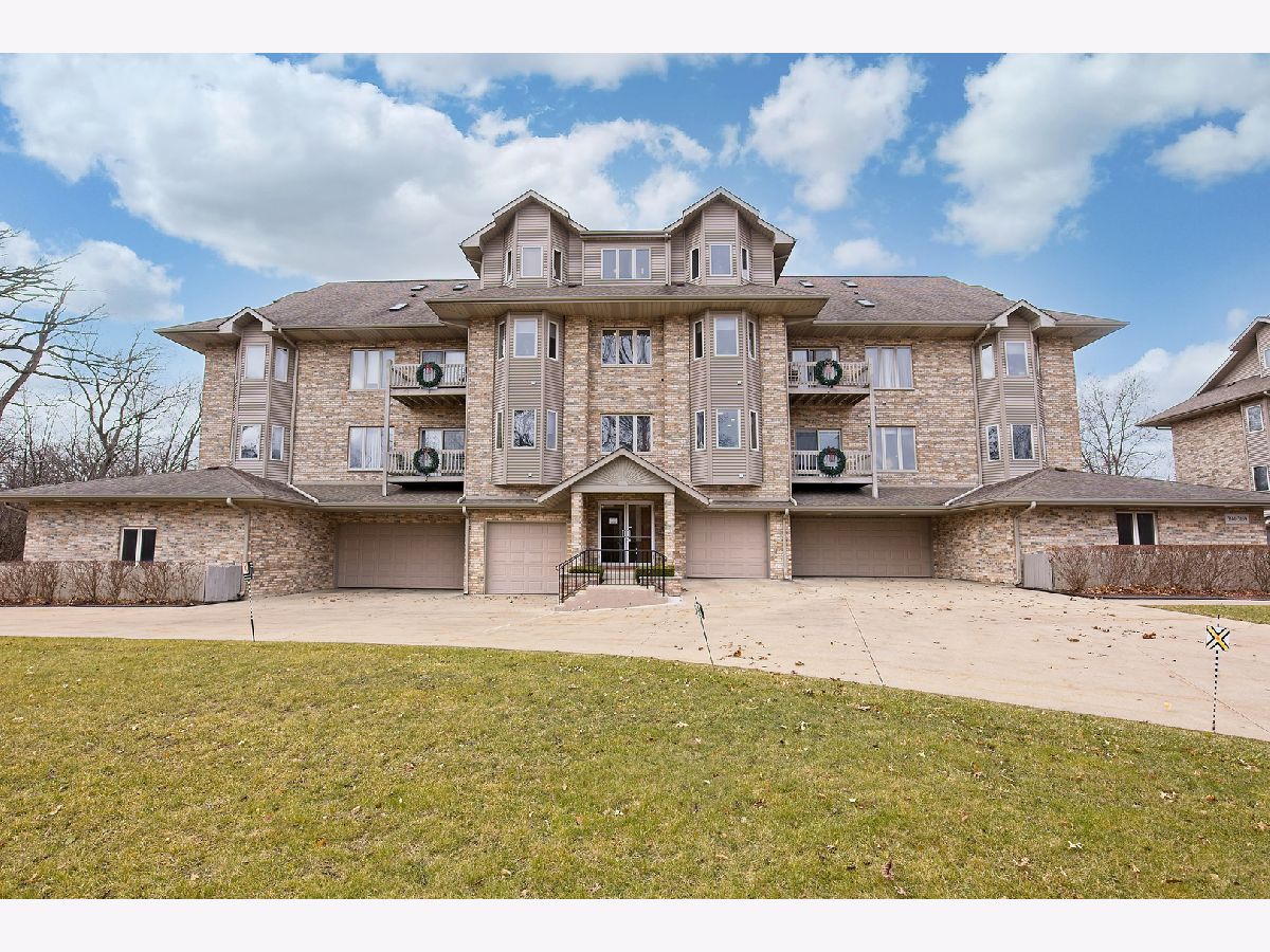 Condominiums Sold The Woods Zion Illinois, 3171 Woodland