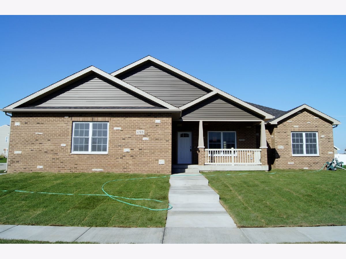 Homes & Townhomes Sold Meadowbrook Bourbonnais Illinois, 2040 Summerfield