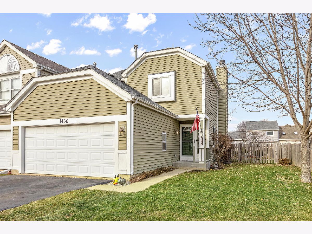 Homes & Condos & Townhomes Sold Kingsport Village South Elgin Illinois, 1436 Timber
