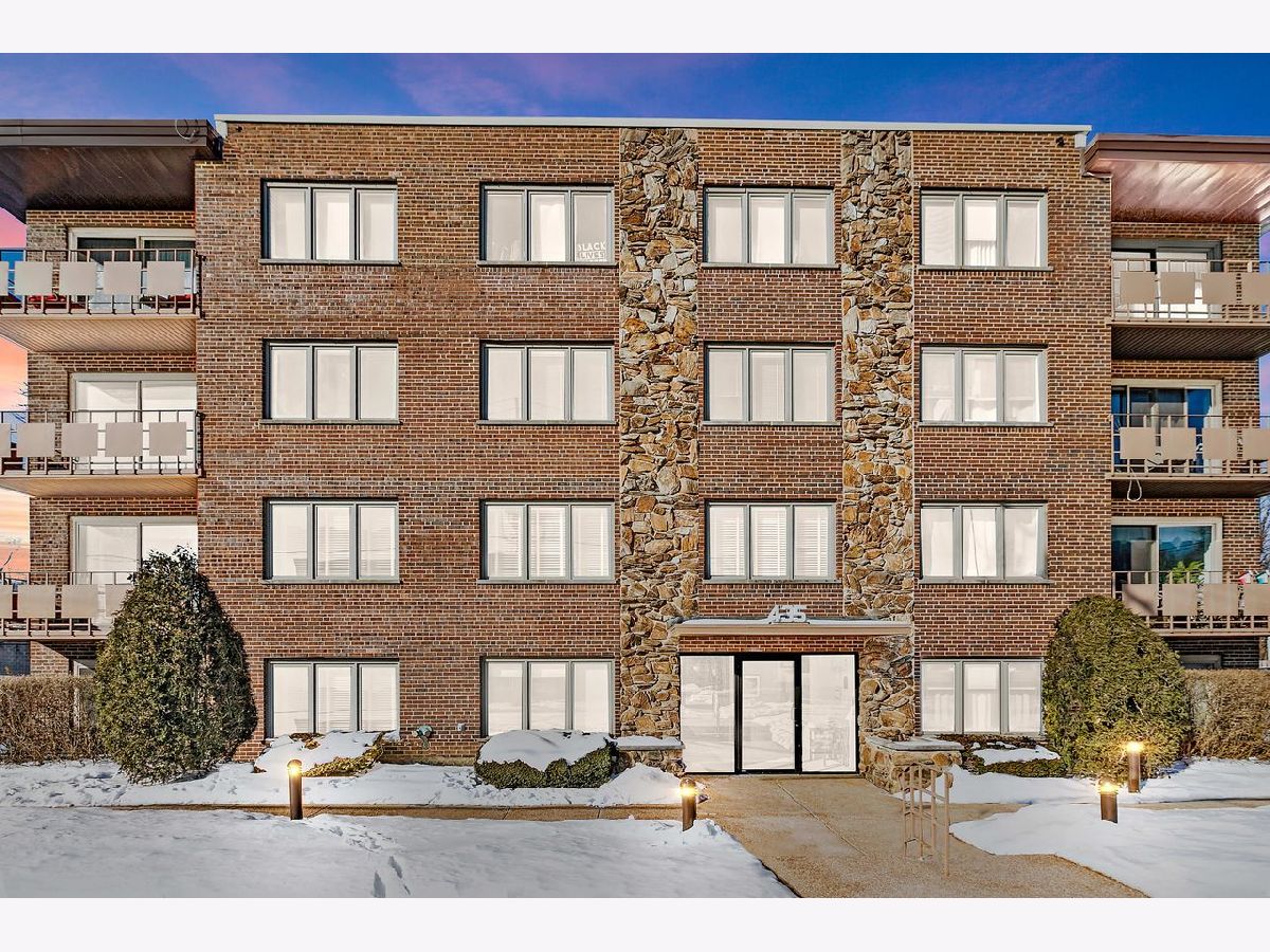 Condominiums Sold Indian Ridge Wilmette Illinois, 435 Ridge