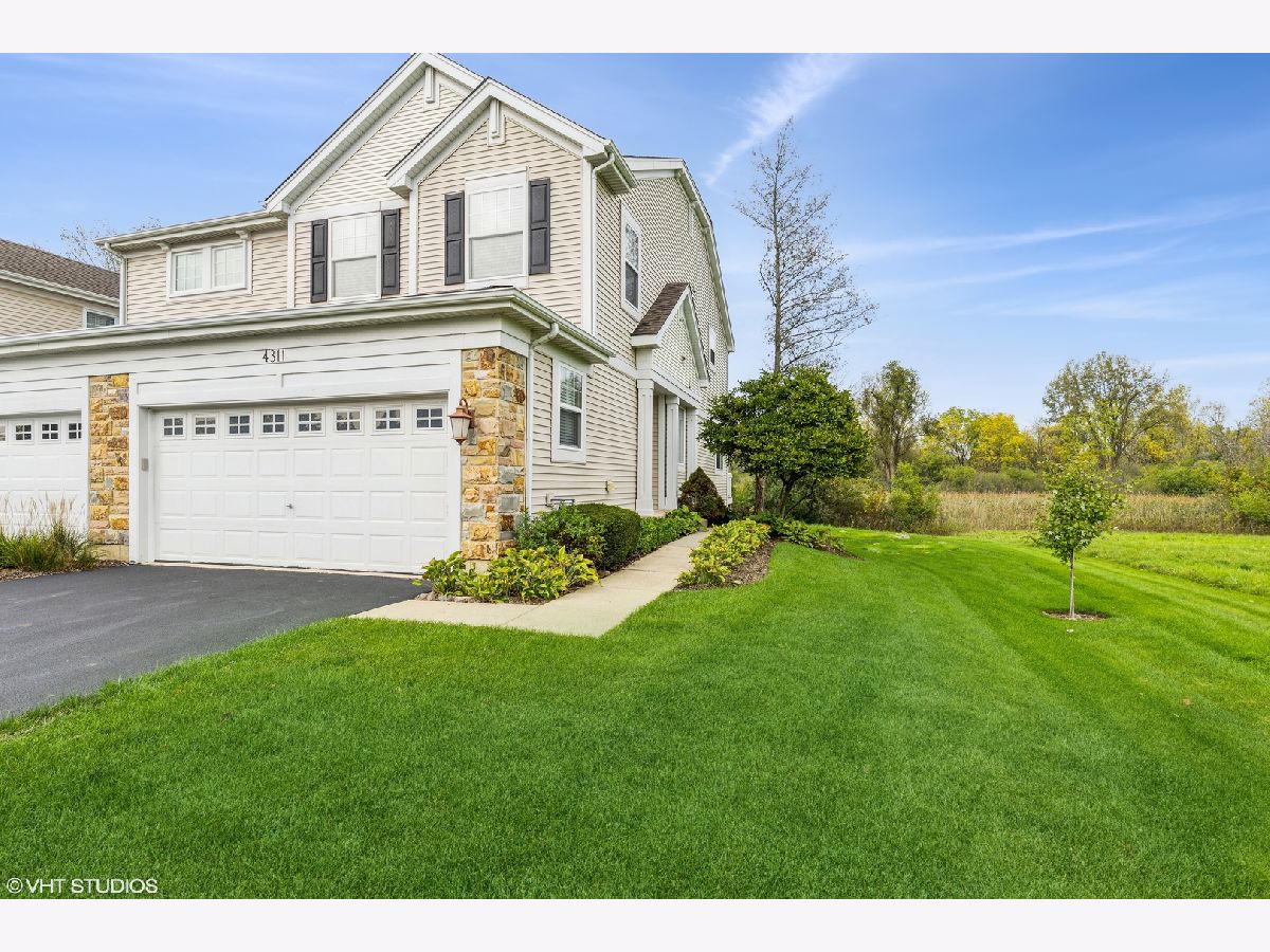 Townhomes & Condos Rented Waters Edge Island Lake Illinois, 4311 Blue Iris