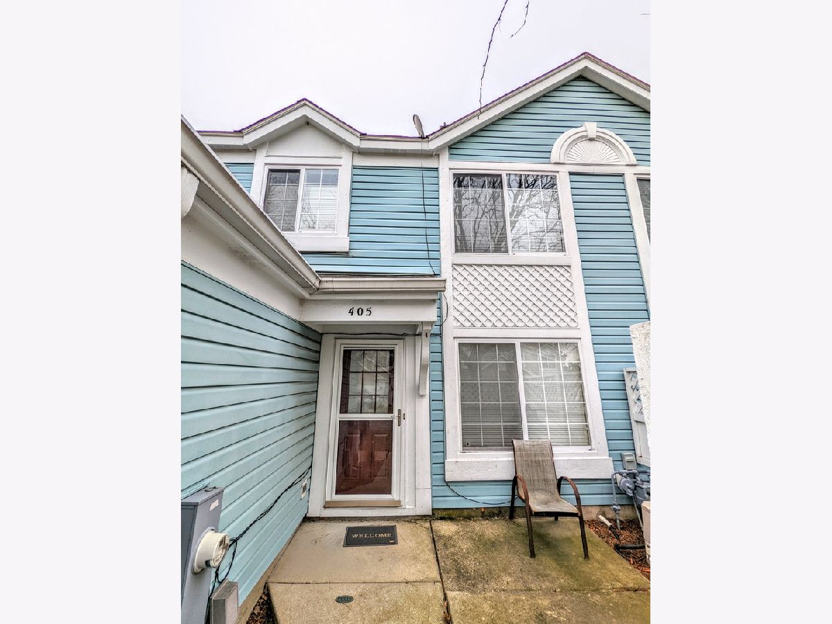 Townhomes & Condos Sold Liberty Square Aurora Illinois, 405 Trenton