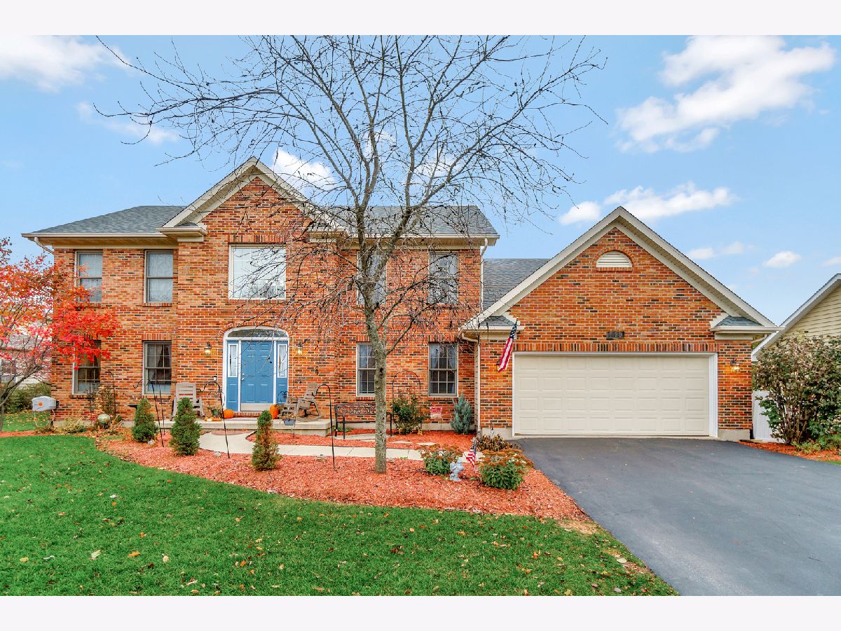 Homes Sold Windstone Sugar Grove Illinois, 749 Queens Gate