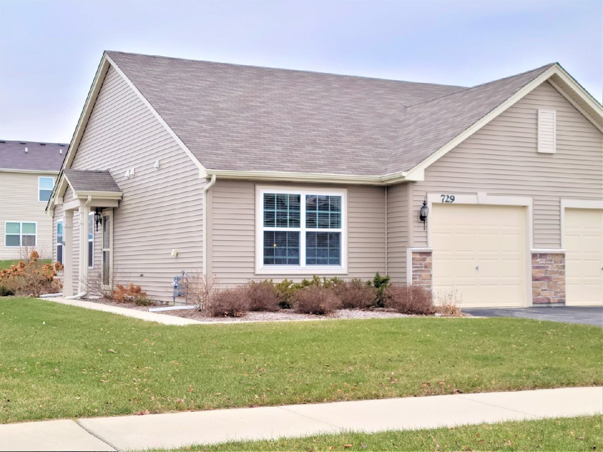 Townhomes & Condos & Homes Rented Torino At Tuscany Woods Hampshire Illinois, 729 Florence