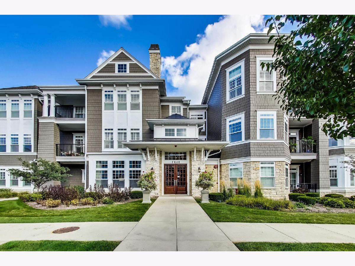 Hamptons Of Hinsdale Hinsdale IL, Condos & Townhomes For Sale & For