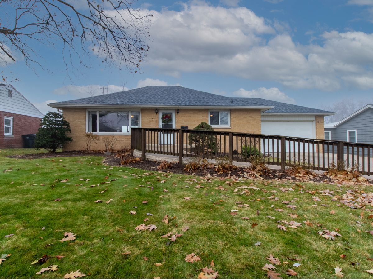 Homes Sold Sakemiller Bloomington Illinois, 5 Cottonwood