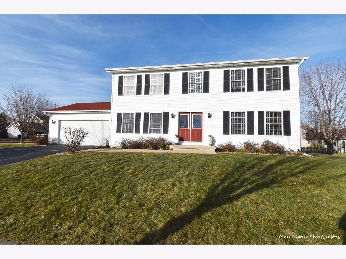 Homes Sold Overlook Point Dekalb Illinois, 1299 Scenic