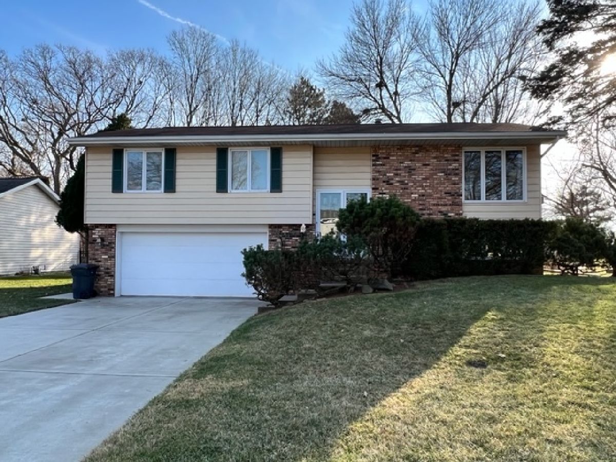  Sold East Peoria Illinois, 116 Cherbourg