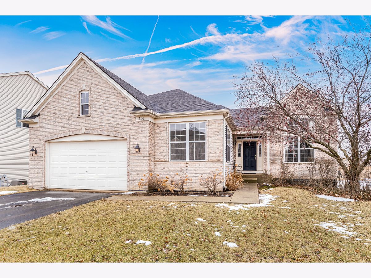 Homes Sold Prairie Walk Round Lake Illinois, 301 Prairie Walk