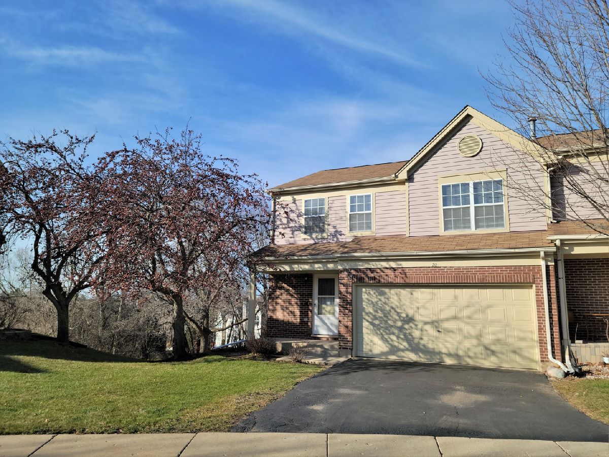 Townhomes & Homes Rented Old Oak Terrace Algonquin Illinois, 20 Oxford
