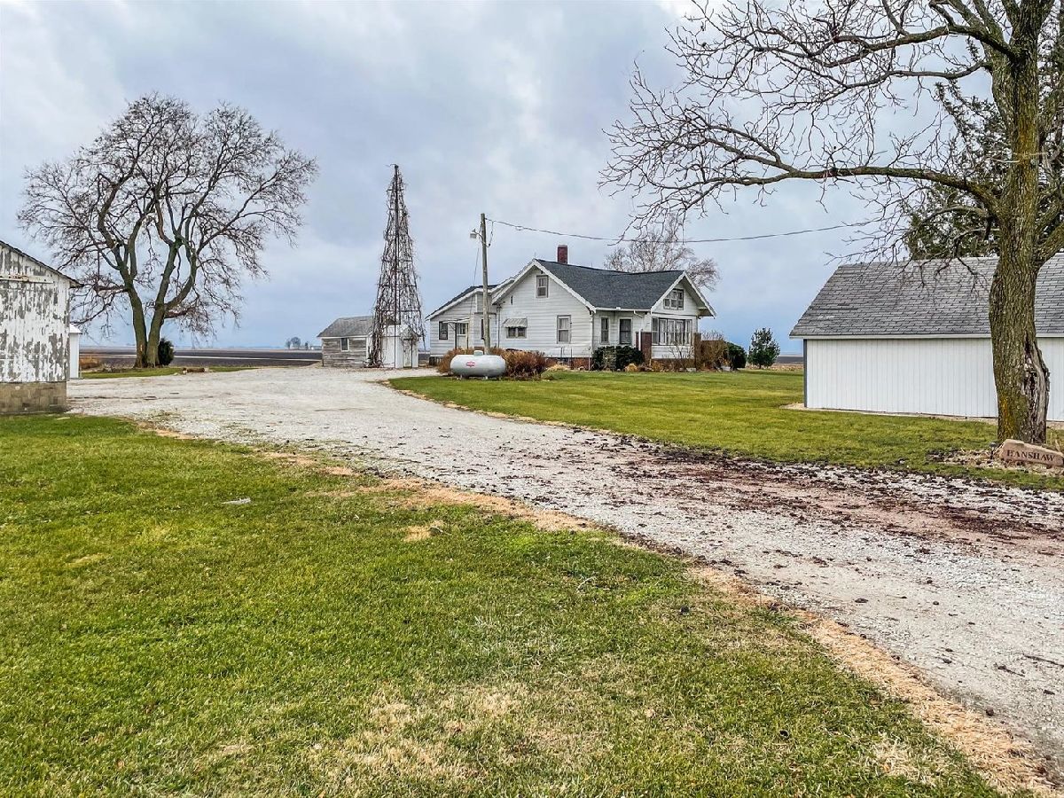  Sold Foosland Illinois, 213 County Road 3200