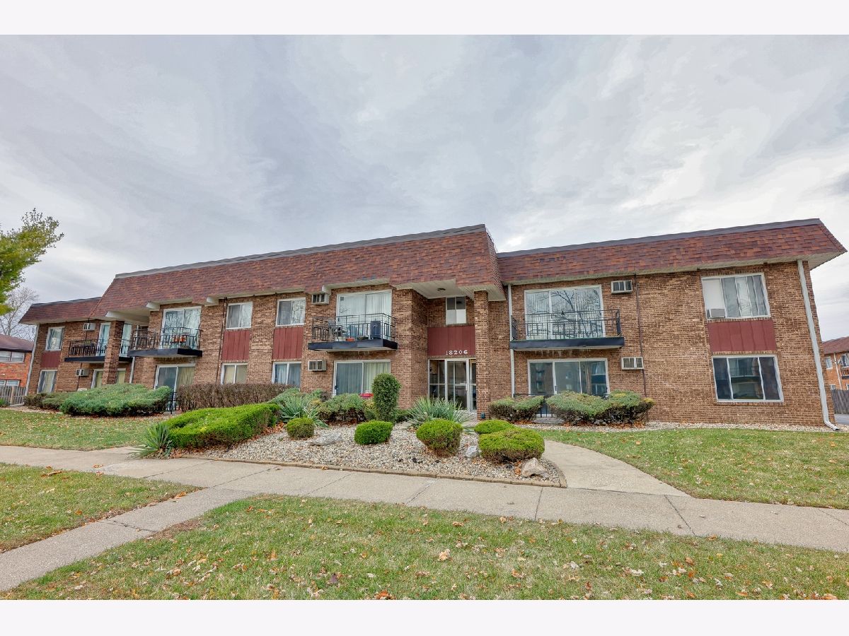 Homes & Condominiums Sold Homewood Terrace Homewood Illinois, 18206 Hart